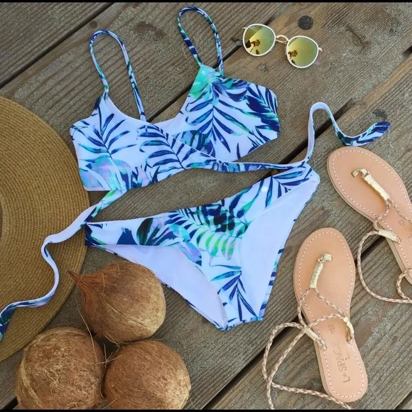 L*Space Peruvian Palm Bikini - Picture 1 of 11